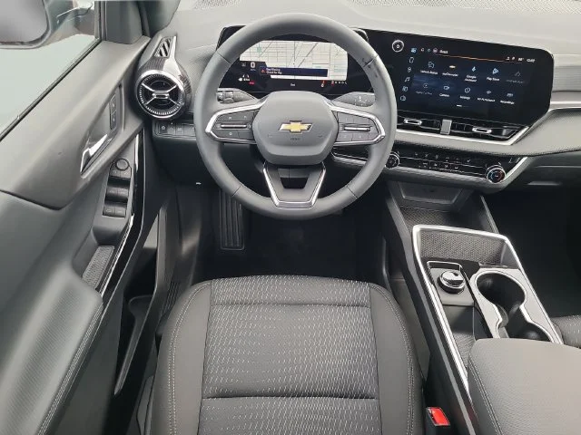 2027 Chevrolet Equinox LT - Photo 15