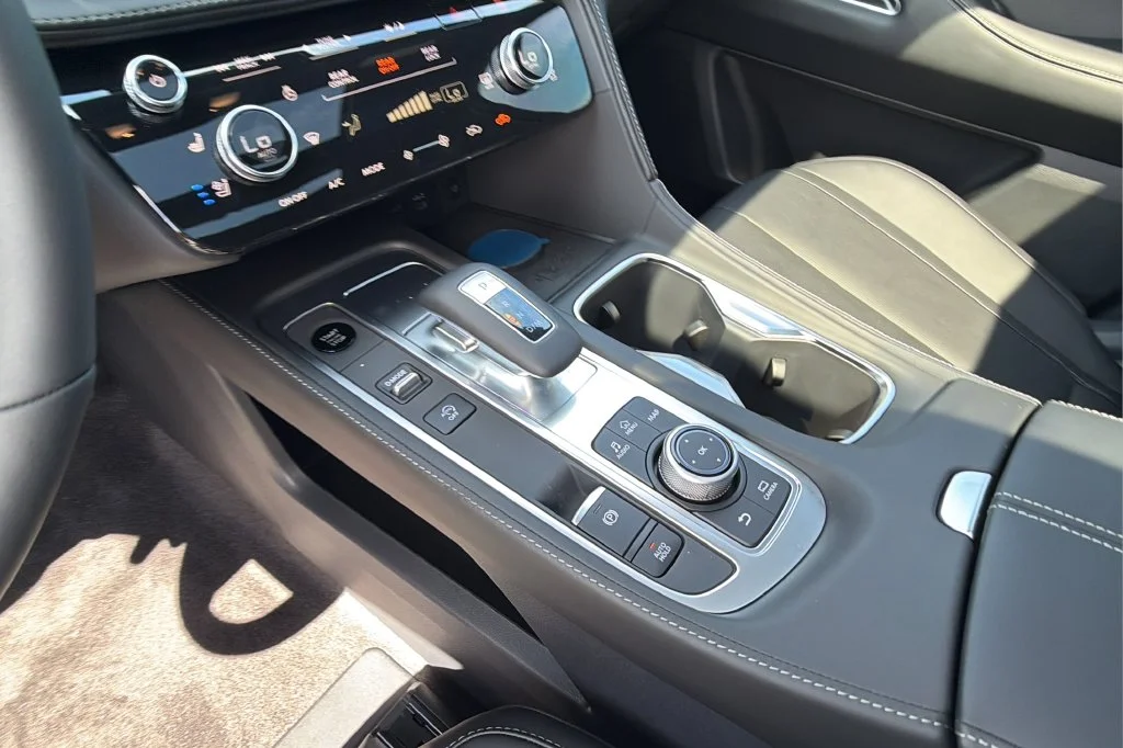 New 2027 2T SUN RED INFINITI Sport AWD image 31