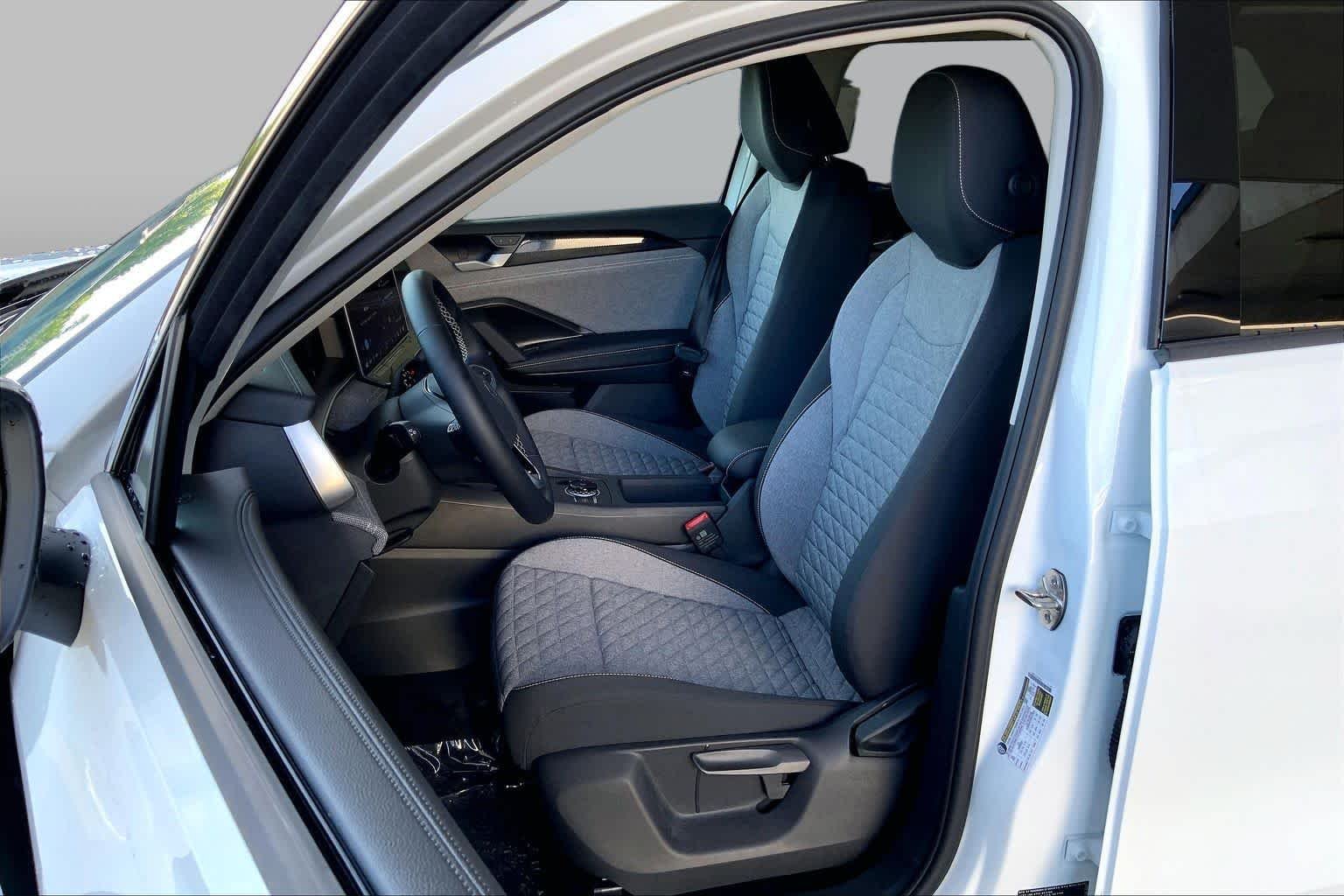 New 2026 Pure White Volkswagen S image 9