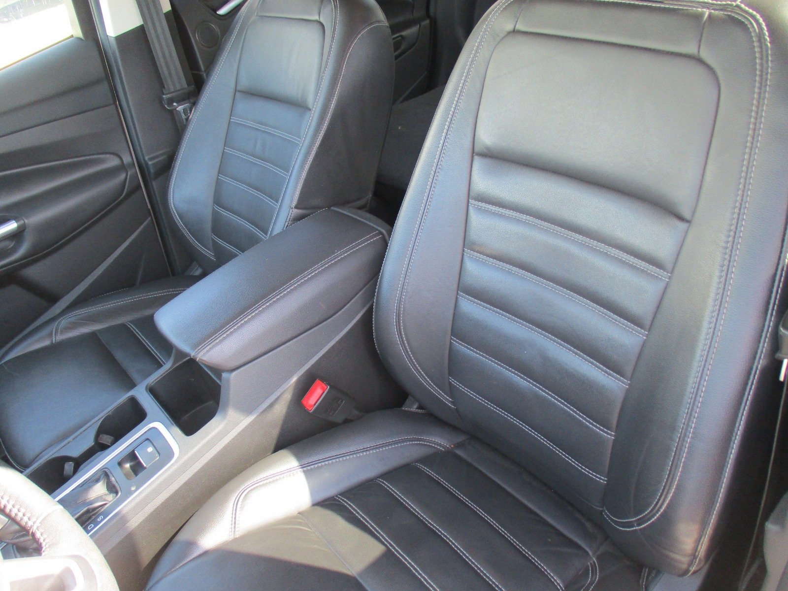 Used 2017 SILVER Ford Titanium image 10