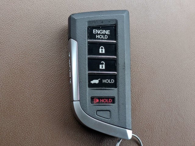 Used 2025  Acura Technology Package image 32