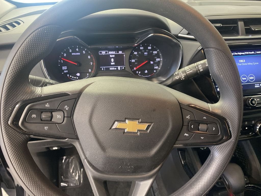 2023 Chevrolet TrailBlazer LT - Photo 12