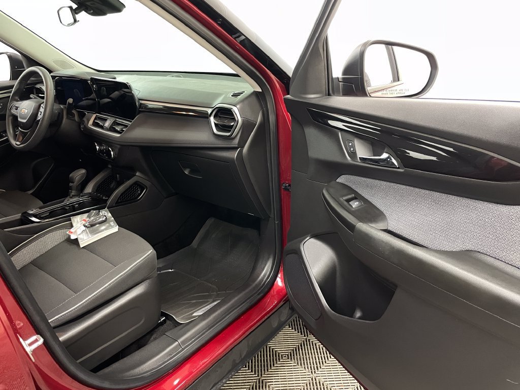2024 Chevrolet TrailBlazer LS - Photo 27