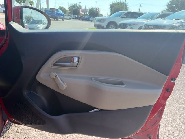 Used 2015 Red Kia LX image 11