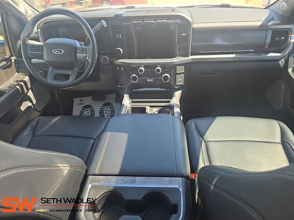 Used 2024 White Ford LARIAT image 9