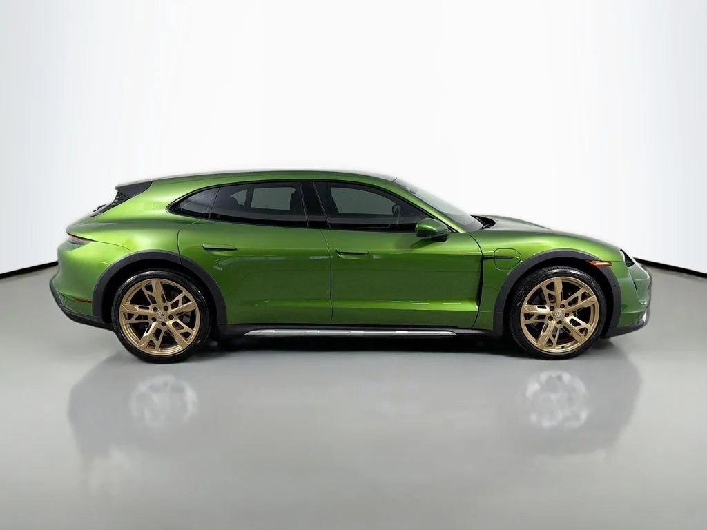 Used 2021 Green Porsche 4S image 4