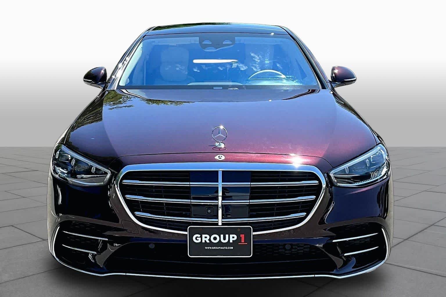Used 2022 Rubellite Red Mercedes-Benz S 580 image 4