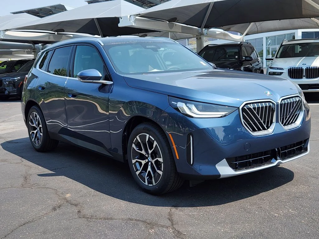 New 2026 Arctic Race Blue metallic BMW 30 xDrive image 5