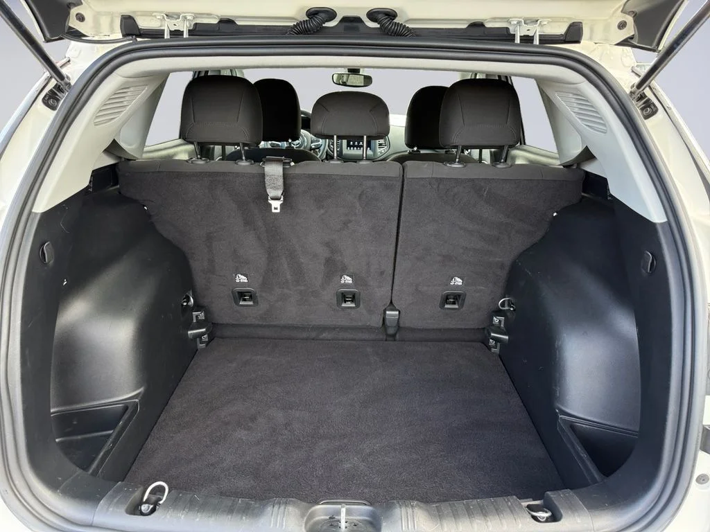 Used 2020 White Jeep Sport image 20