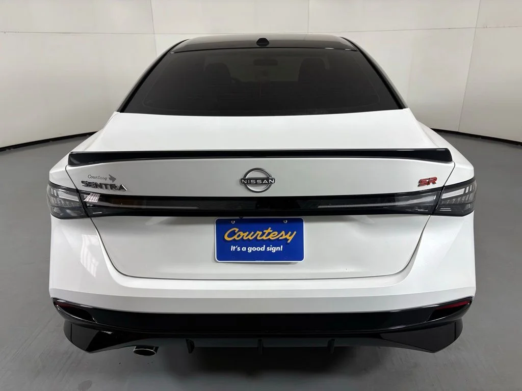 New 2026 Aspen White TriCoat / Super Black Two-tone Nissan SR image 8