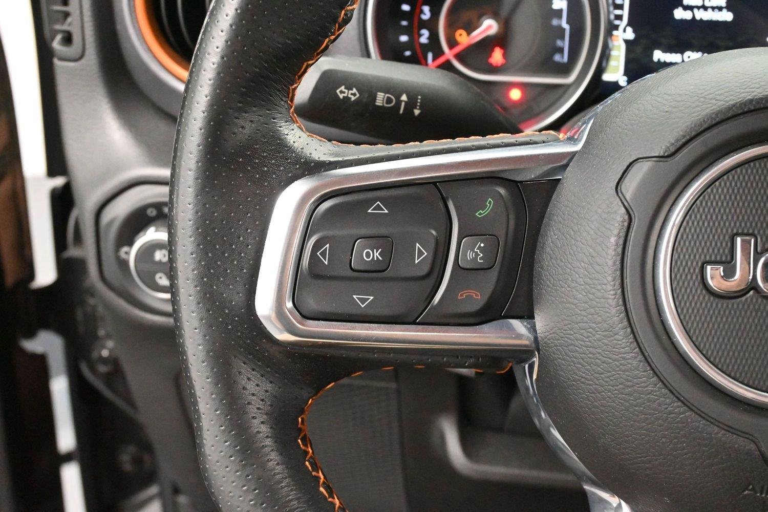 Used 2022 Black Jeep Mojave image 17