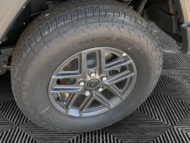 New 2026 Reign Jeep Sport S image 9