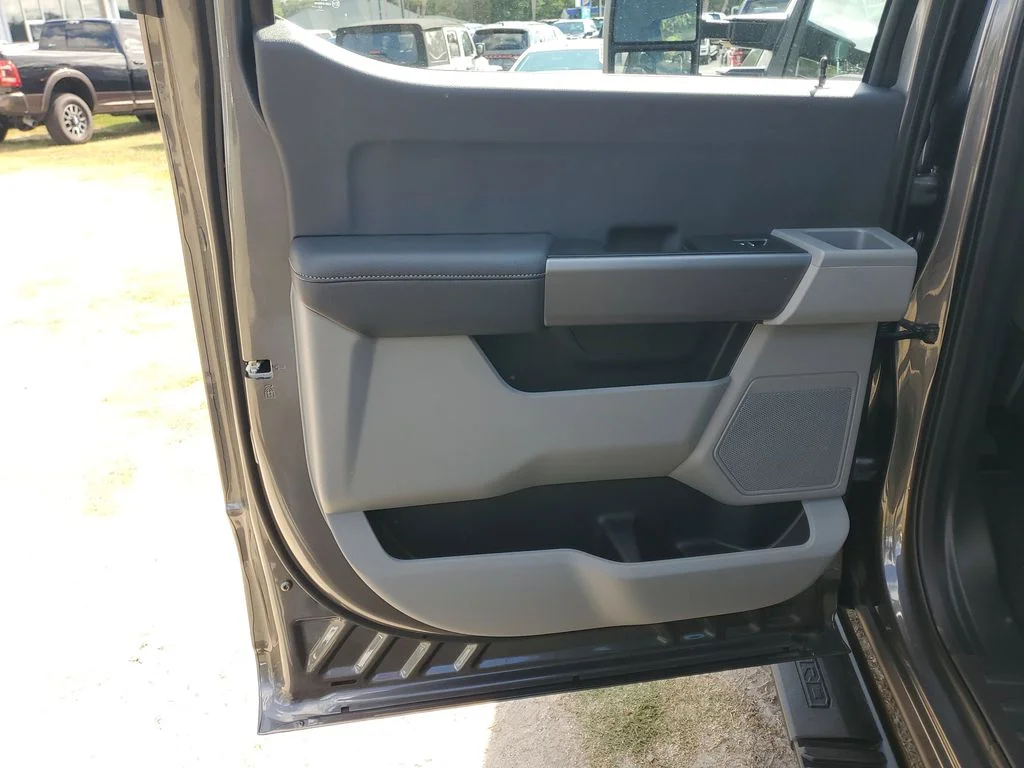 2026 Ford F-250 Super Duty XL - Photo 25