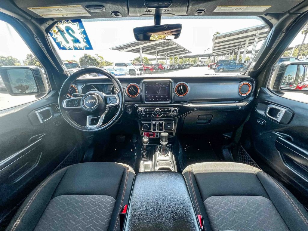 Used 2021 Green Jeep Mojave image 11
