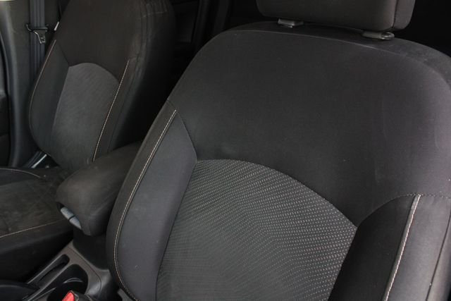Used 2013  Mitsubishi LE image 4