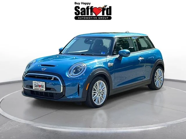 Used 2024 Island Blue Metallic MINI Signature image 1