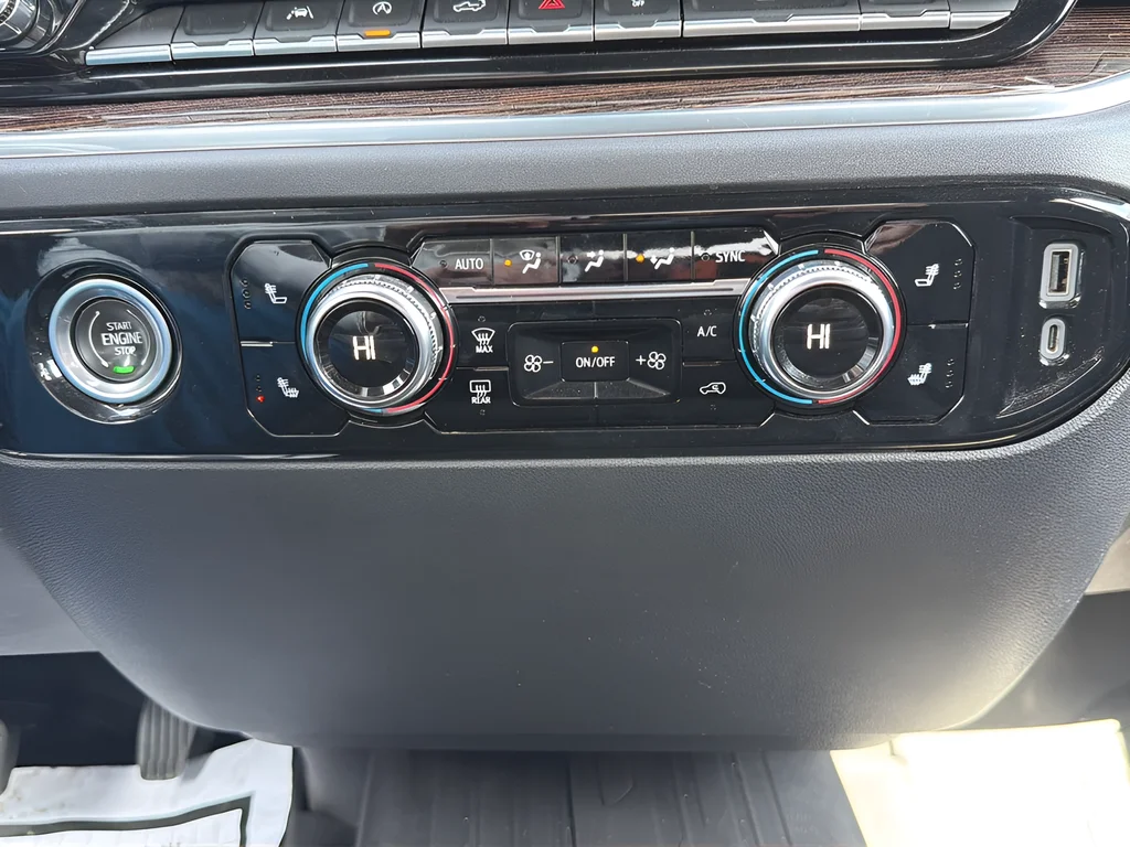 Used 2022 Red GMC Elevation image 26
