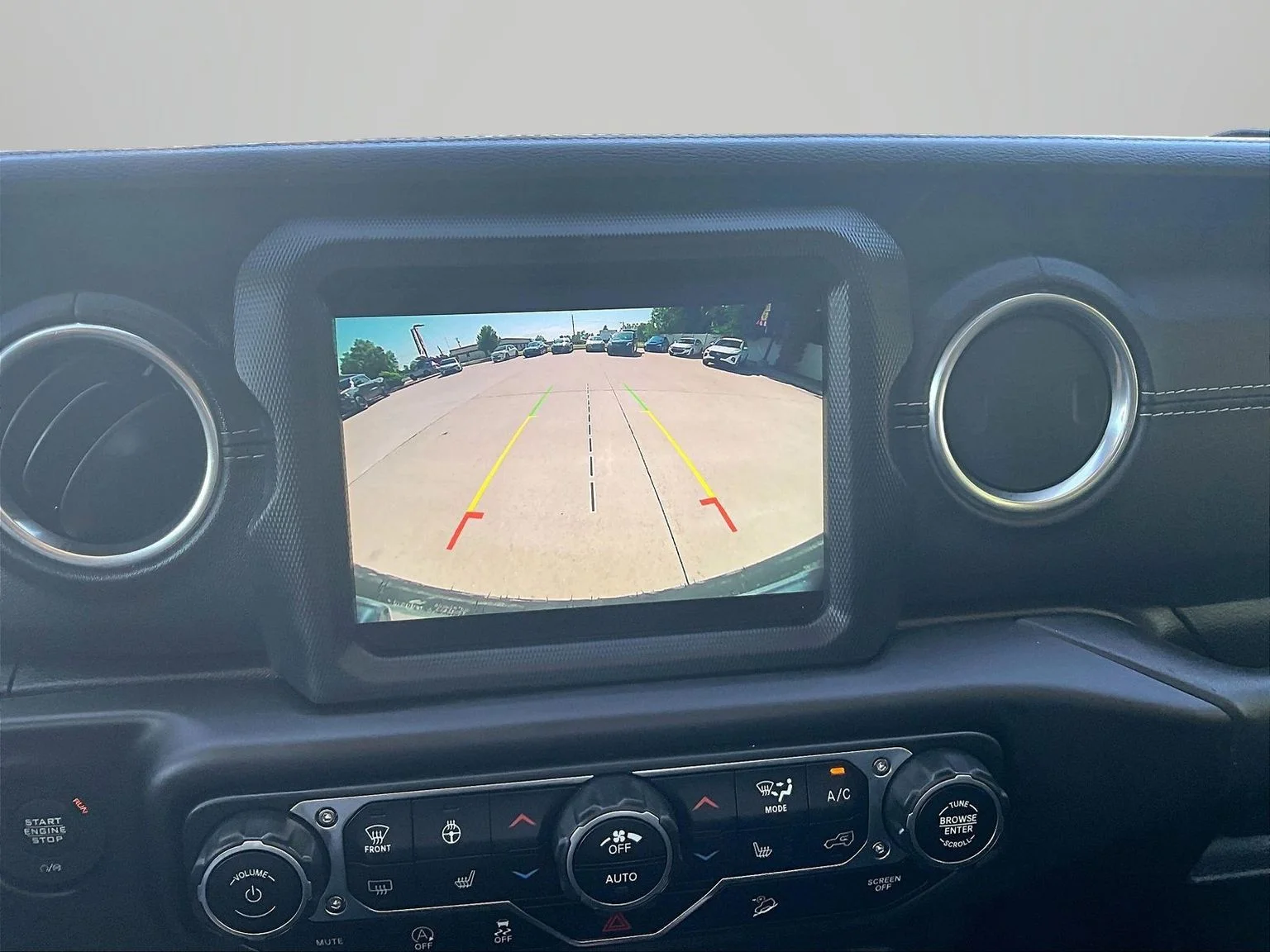 Used 2018 Gray Jeep Unlimited Sahara image 21
