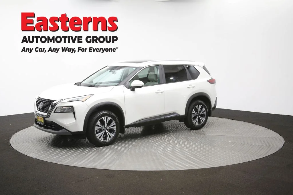 Used 2023 White Nissan SV image 58