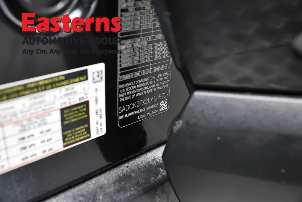 Used 2020 Black Jaguar 25t Prestige image 40
