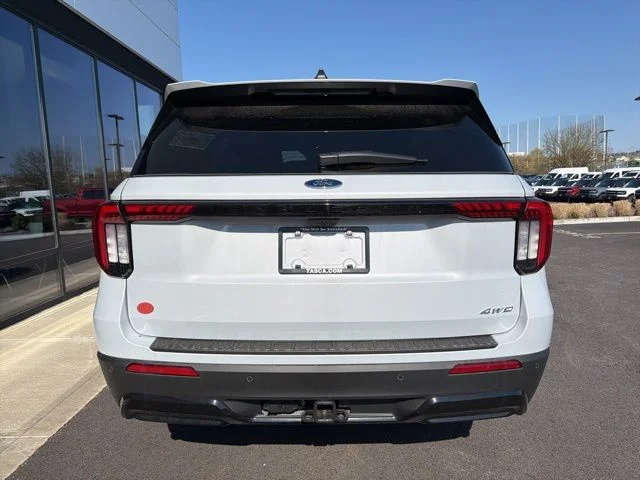 New 2026 White Ford ST-Line image 4