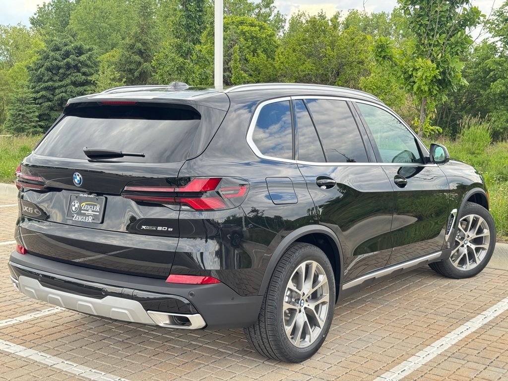 2026 BMW X5 50e - Photo 6