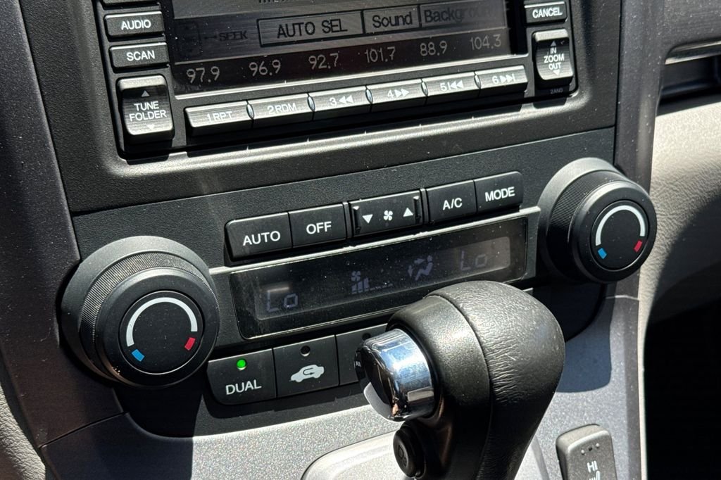 Used 2009 Glacier Blue Metallic Honda EX-L image 23