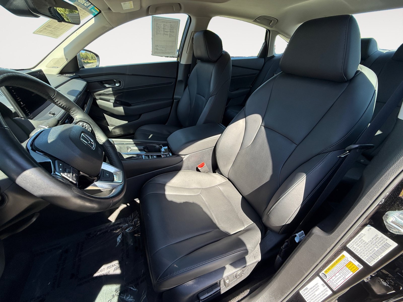 Used 2025 Crystal Black Pearl Honda Touring image 10