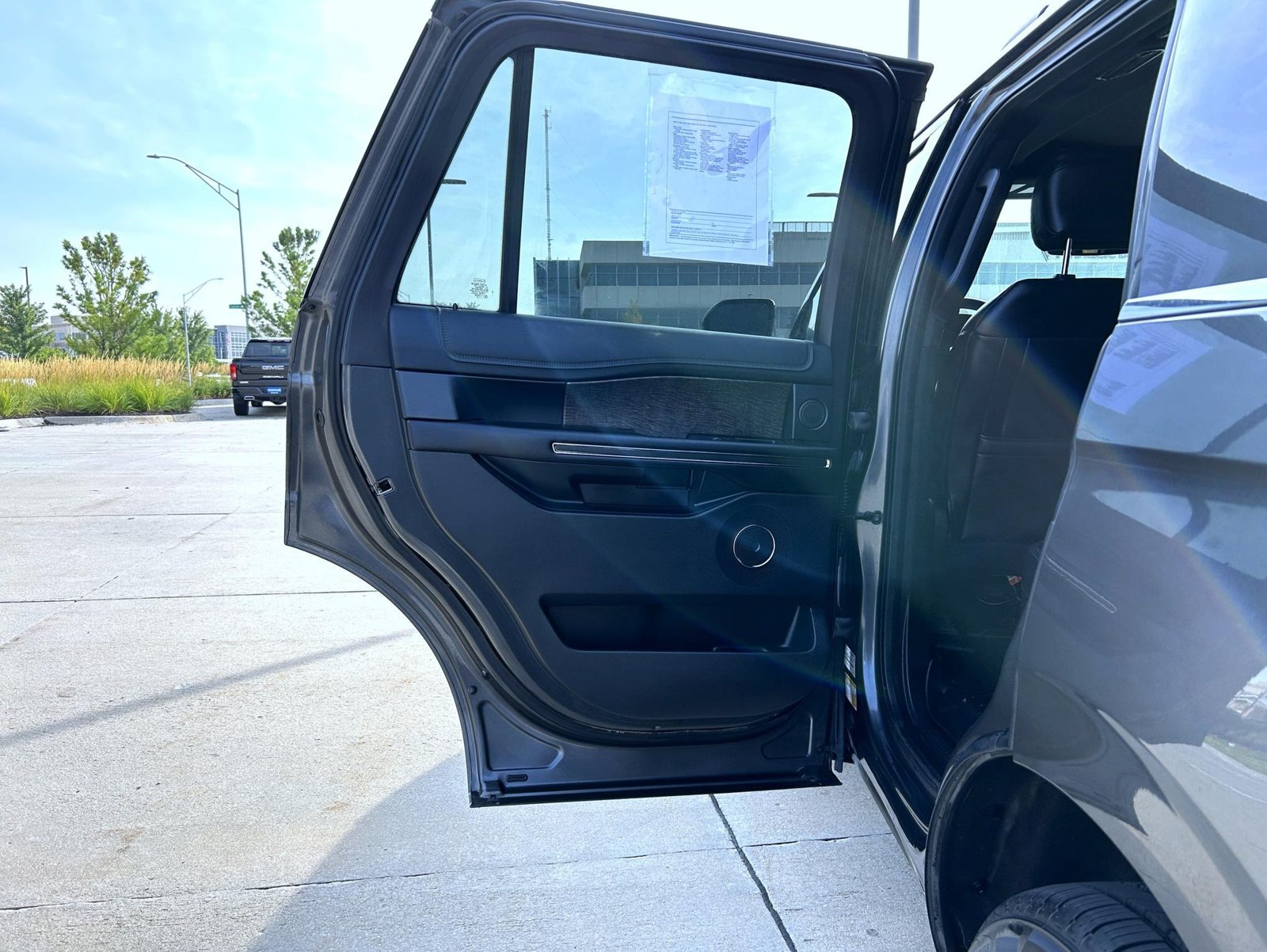 Used 2019 Gray Ford Limited image 28