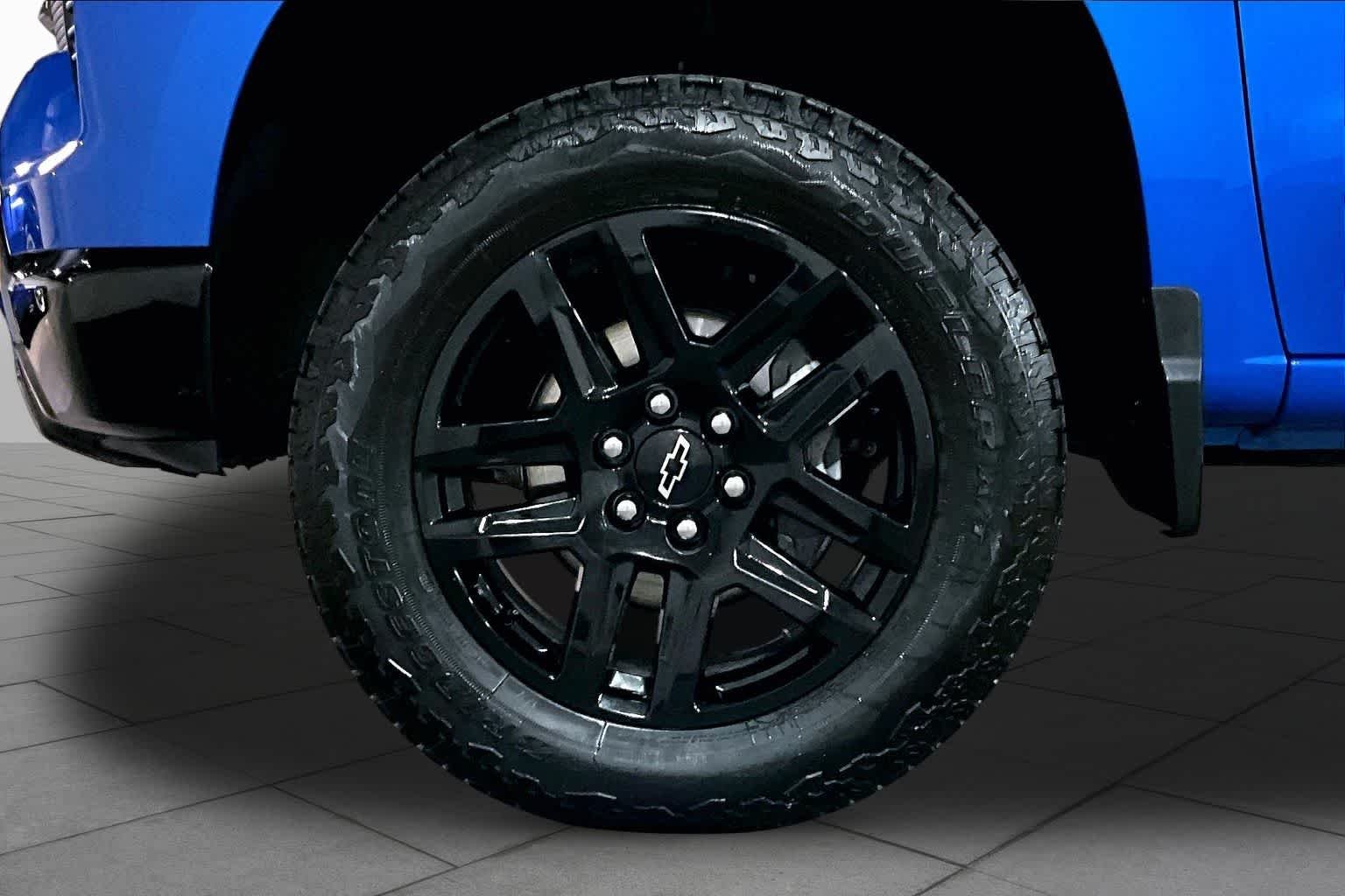 Used 2026 Riptide Blue Metallic Chevrolet LT Trail Boss image 16