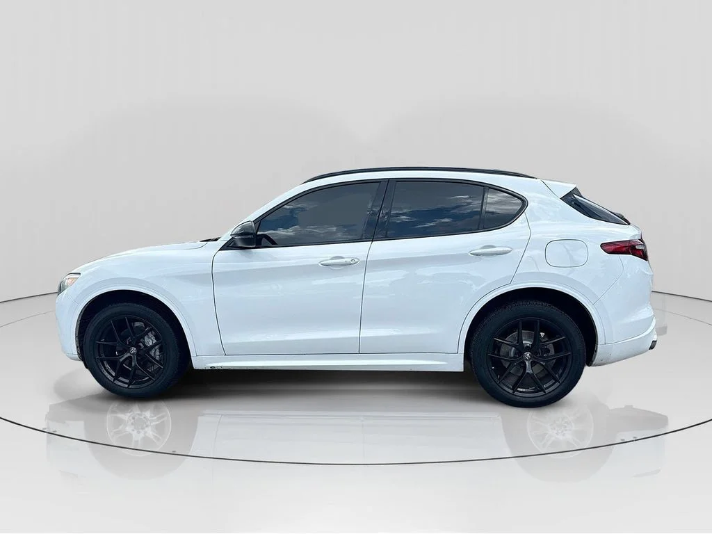 Used 2021 White Alfa Romeo Sprint image 4