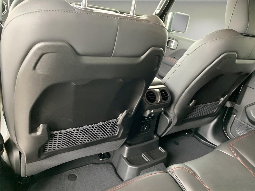 2025 Jeep Wrangler 4-Door Rubicon - Photo 37