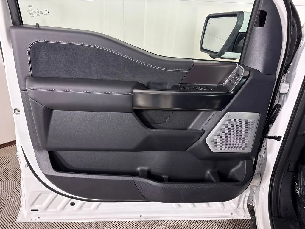 New 2026 White Ford Platinum image 16