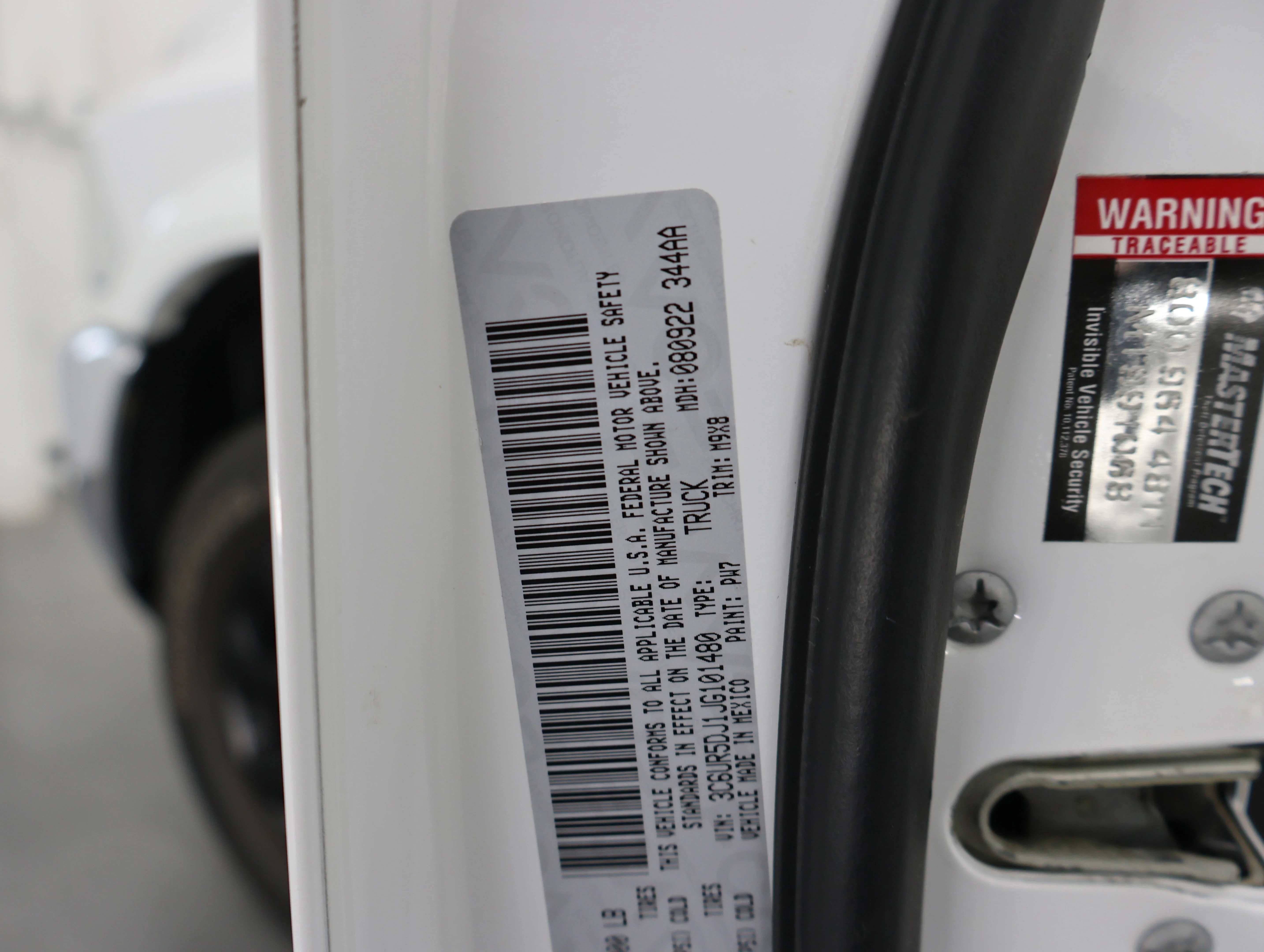 Used 2018 Bright White Clearcoat Ram Big Horn image 60