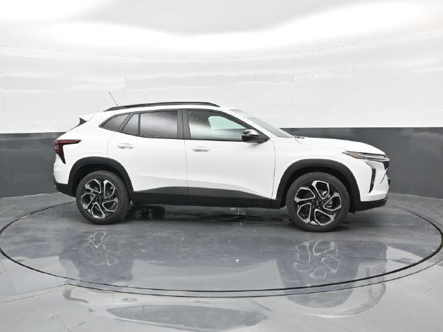 2026 Chevrolet Trax RS - Photo 8