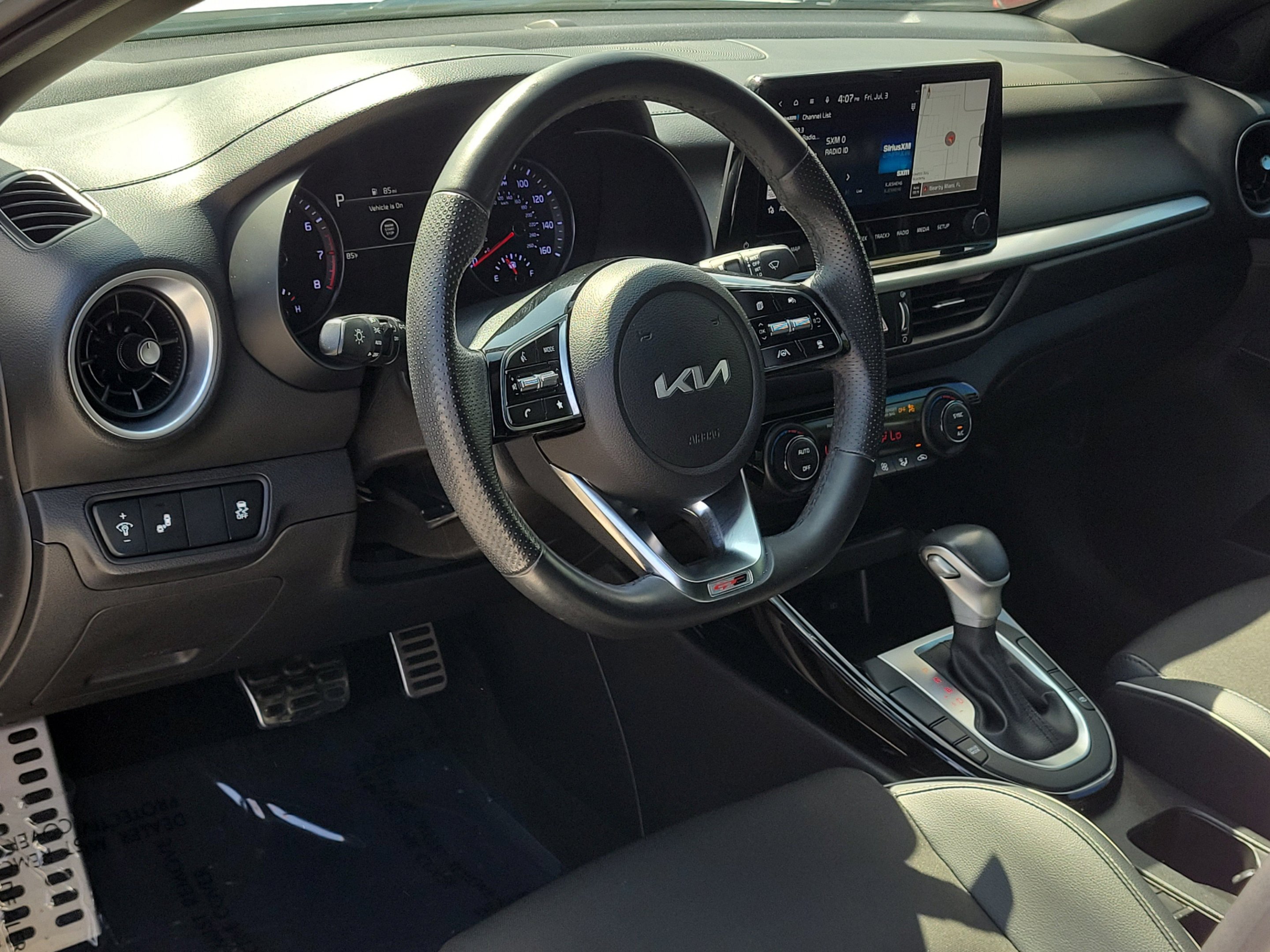 Used 2023 Snow White Pearl Kia GT-Line image 21