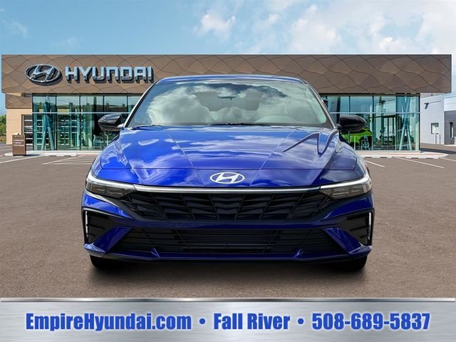 2025 Hyundai Elantra SEL - Photo 12