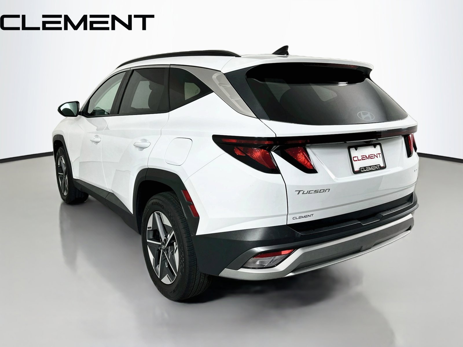 Certified Used 2025 White Hyundai SEL image 10