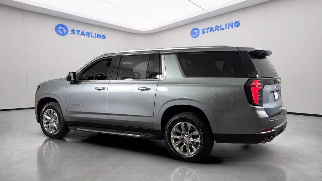 Used 2025 Sterling Gray Metallic Chevrolet Premier image 5