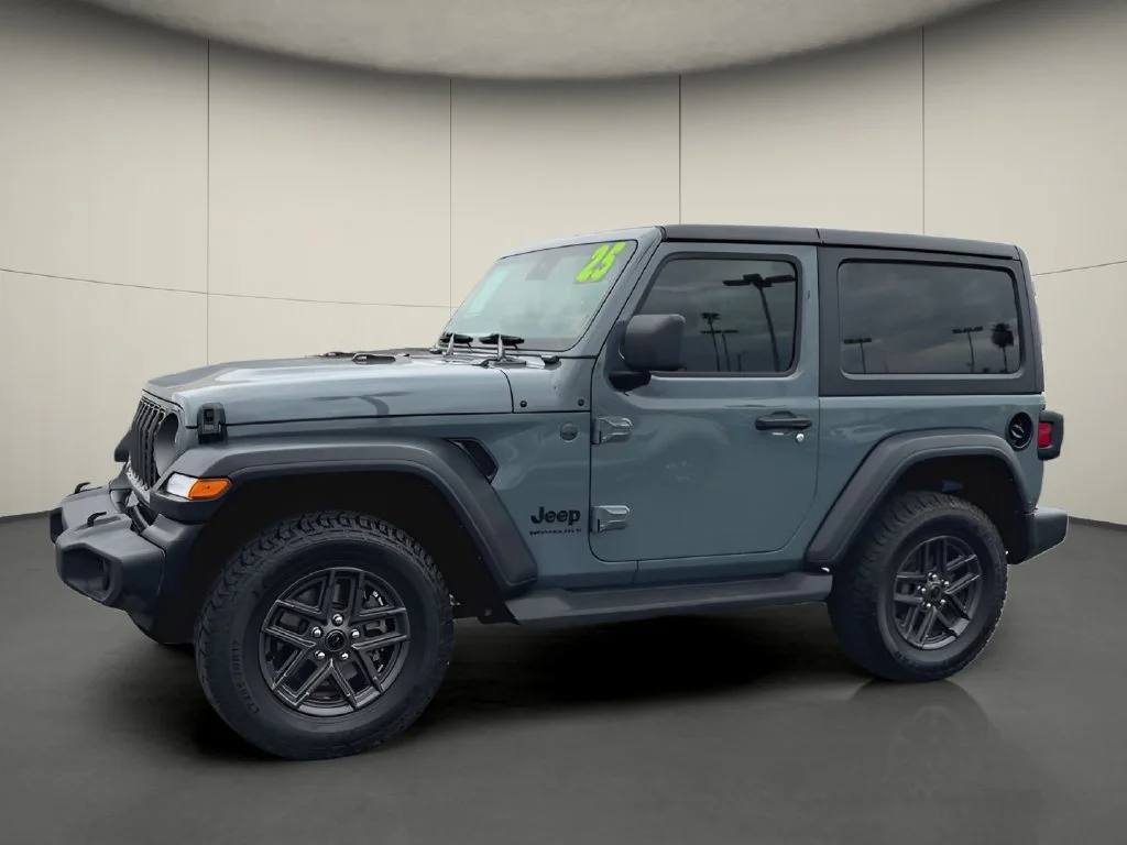 Used 2025 Gray Jeep Sport S image 5