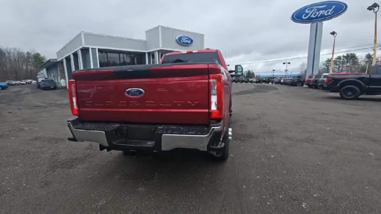 New 2026 Ruby Red Metallic Tinted Clearcoat Ford F-250® XLT image 8