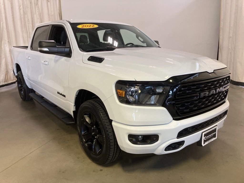 2022 RAM 1500 Big Horn/Lone Star 4x4 Crew Cab 5'7's photo