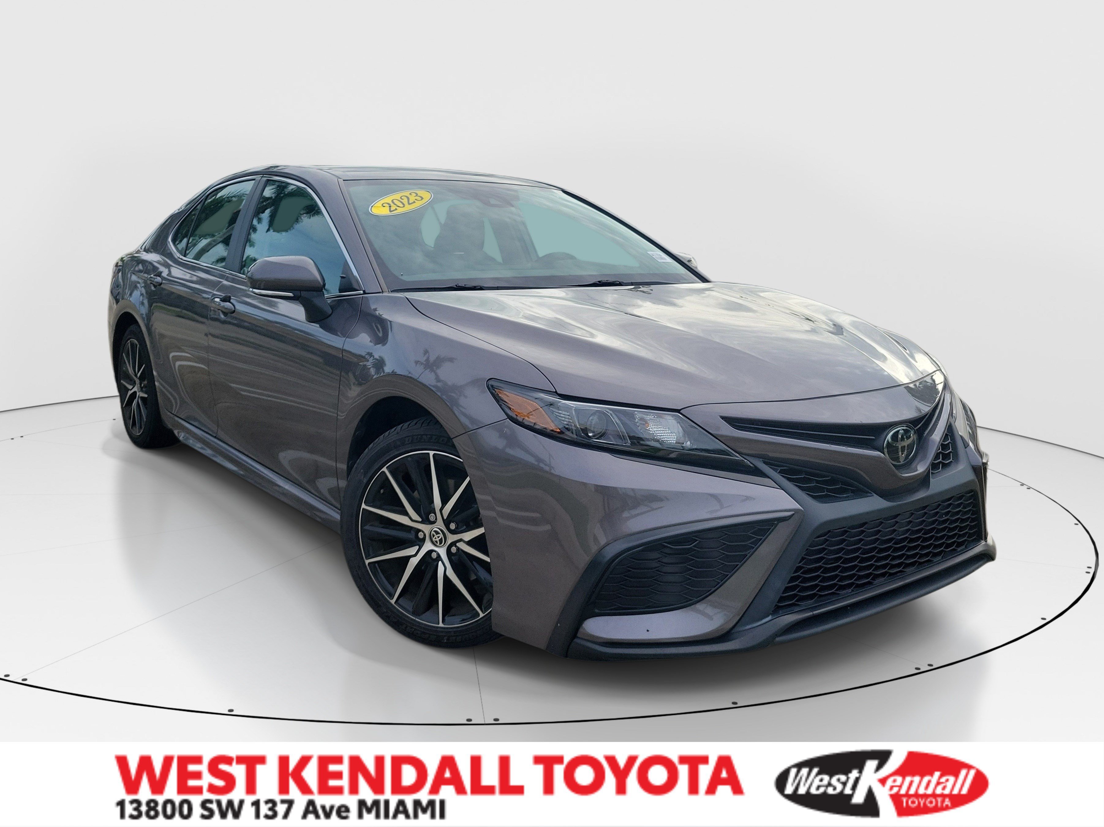 Used 2023 Predawn Gray Mica Toyota SE image 1