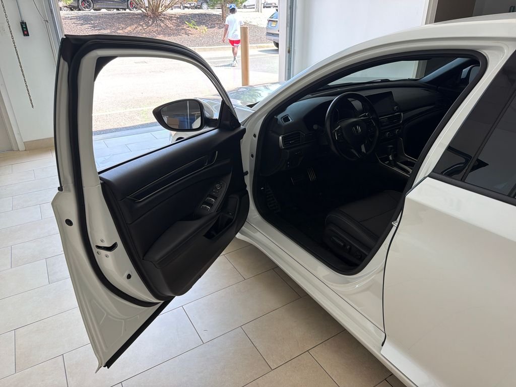 Certified Used 2020  Honda Sport image 10