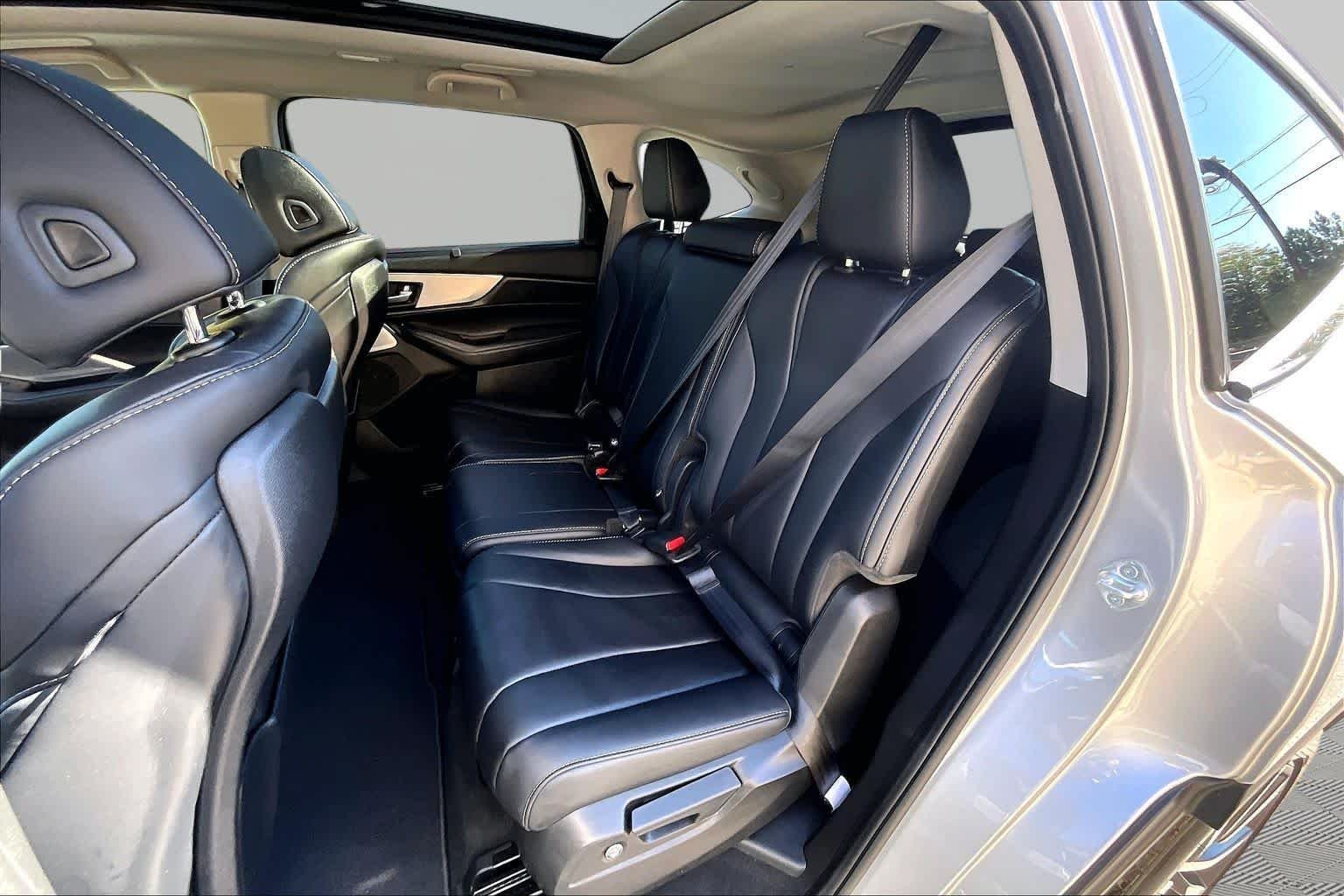 Used 2026 Solar Silver Metallic Acura w/Technology Package image 42