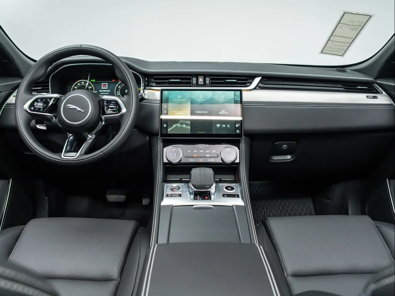 New 2025 Eiger Grey Jaguar R-Dynamic S P400 AWD Automatic image 19