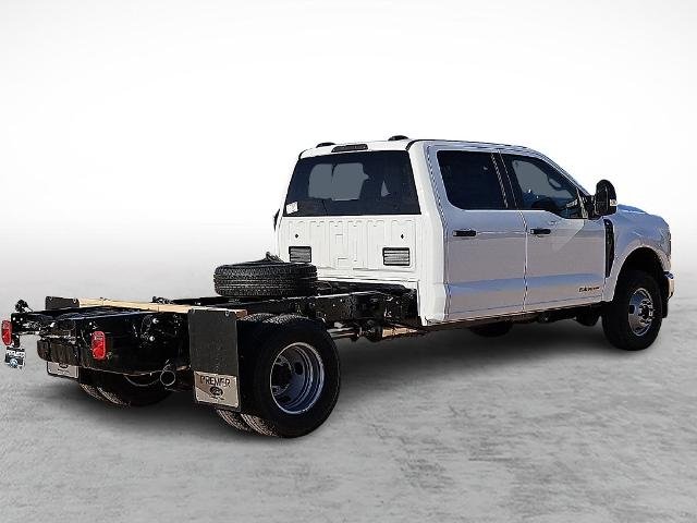 New 2027 Oxford White Ford F-350® XL image 36