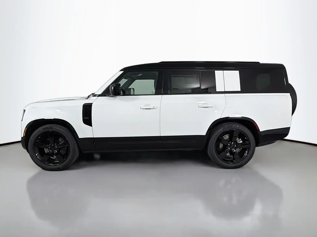 New 2026 Fuji White Land Rover X-Dynamic SE image 8