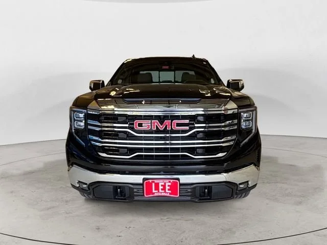 New 2026 Onyx Black GMC SLT image 9