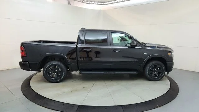 New 2026 Diamond Black Crystal Pearl-Coat Exterior Paint RAM Big Horn/Lone Star image 11